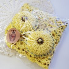 Ажурный плед с подушками