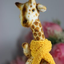 Жираф- авторская игрушка в стиле тедди