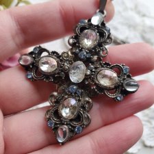 Винтажный крест Le baiser