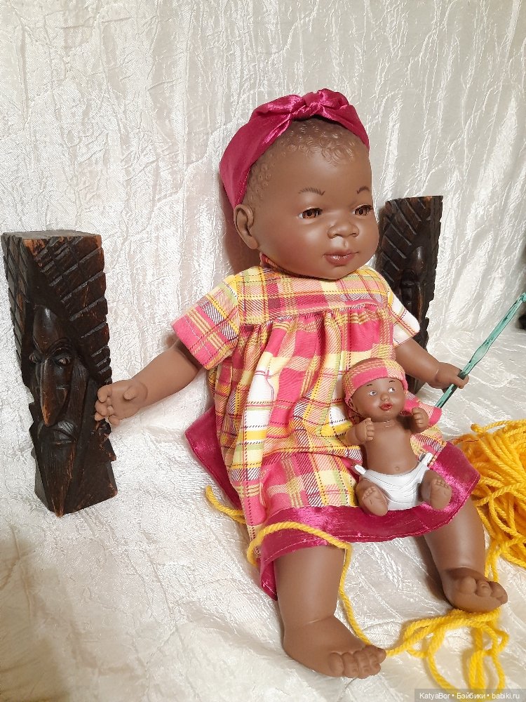 Мария с малышом темнокожая кукла Nines d'Onil