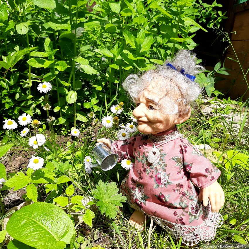 Загадочное настроение ( бабушка Мэррис от Berenguer, при участии тетушки Мод из "Суперсемейки")