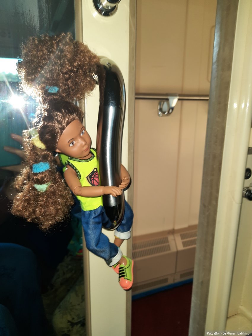 Крузелинги и тарарам в двухэтажном поезде (фото 3)