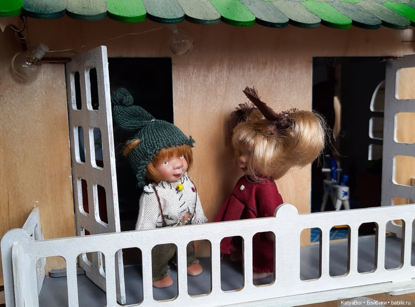 Тролли в кукольном домике (продолжение)