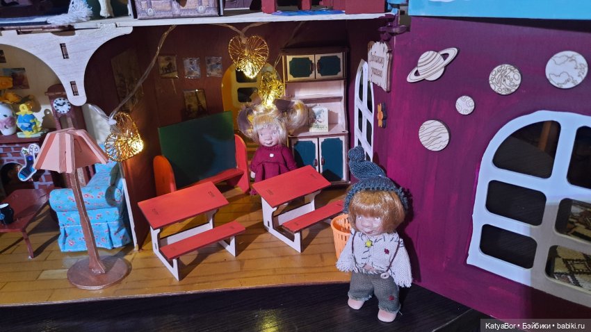 Тролли в кукольном домике (продолжение)