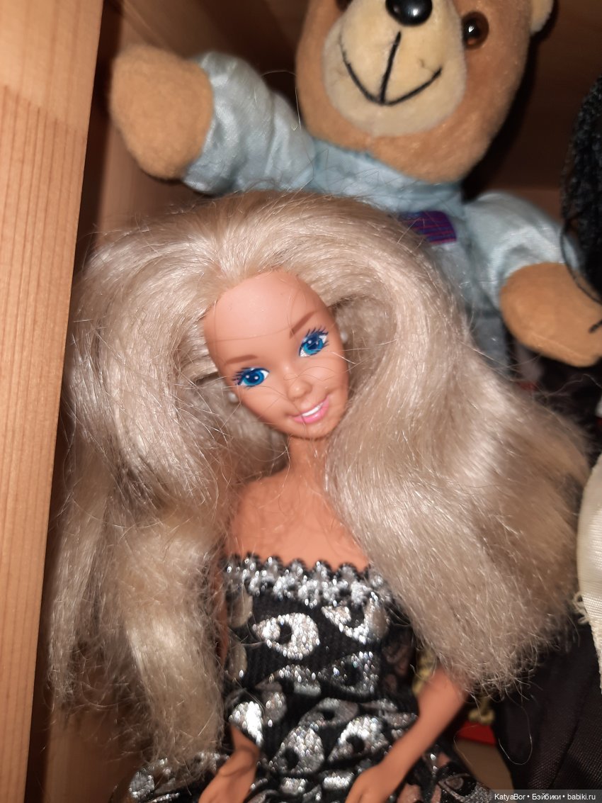 60 топик. Пора, что ли, шкаф показать