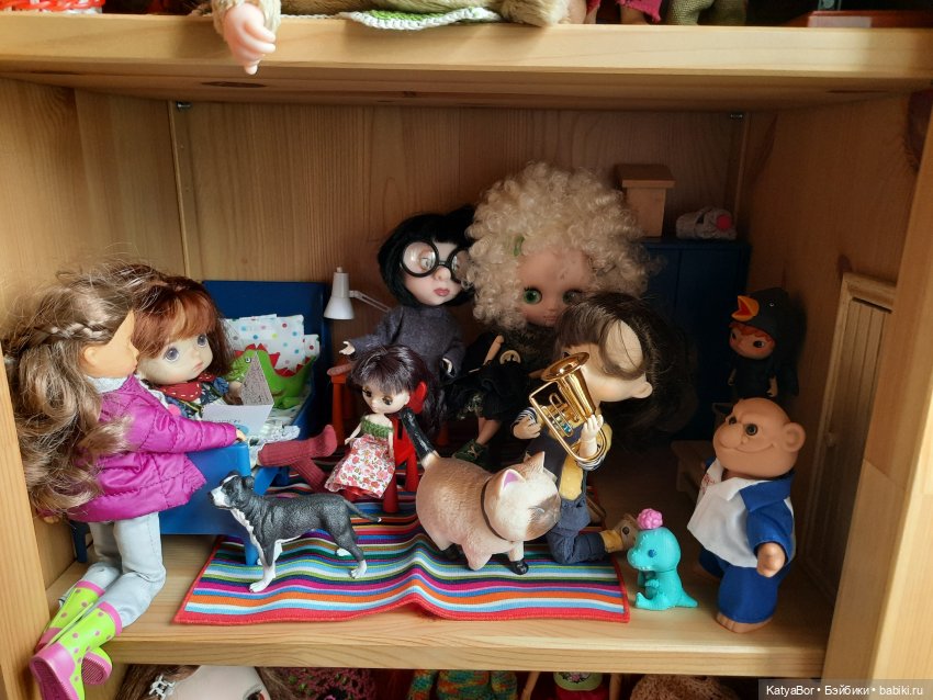 60 топик. Пора, что ли, шкаф показать