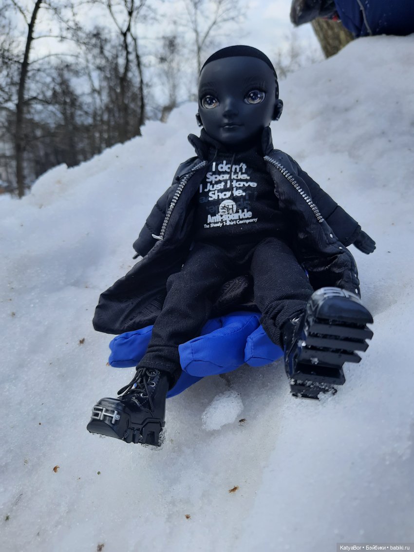 "Здравствуй, племя младое, незнакомое!"