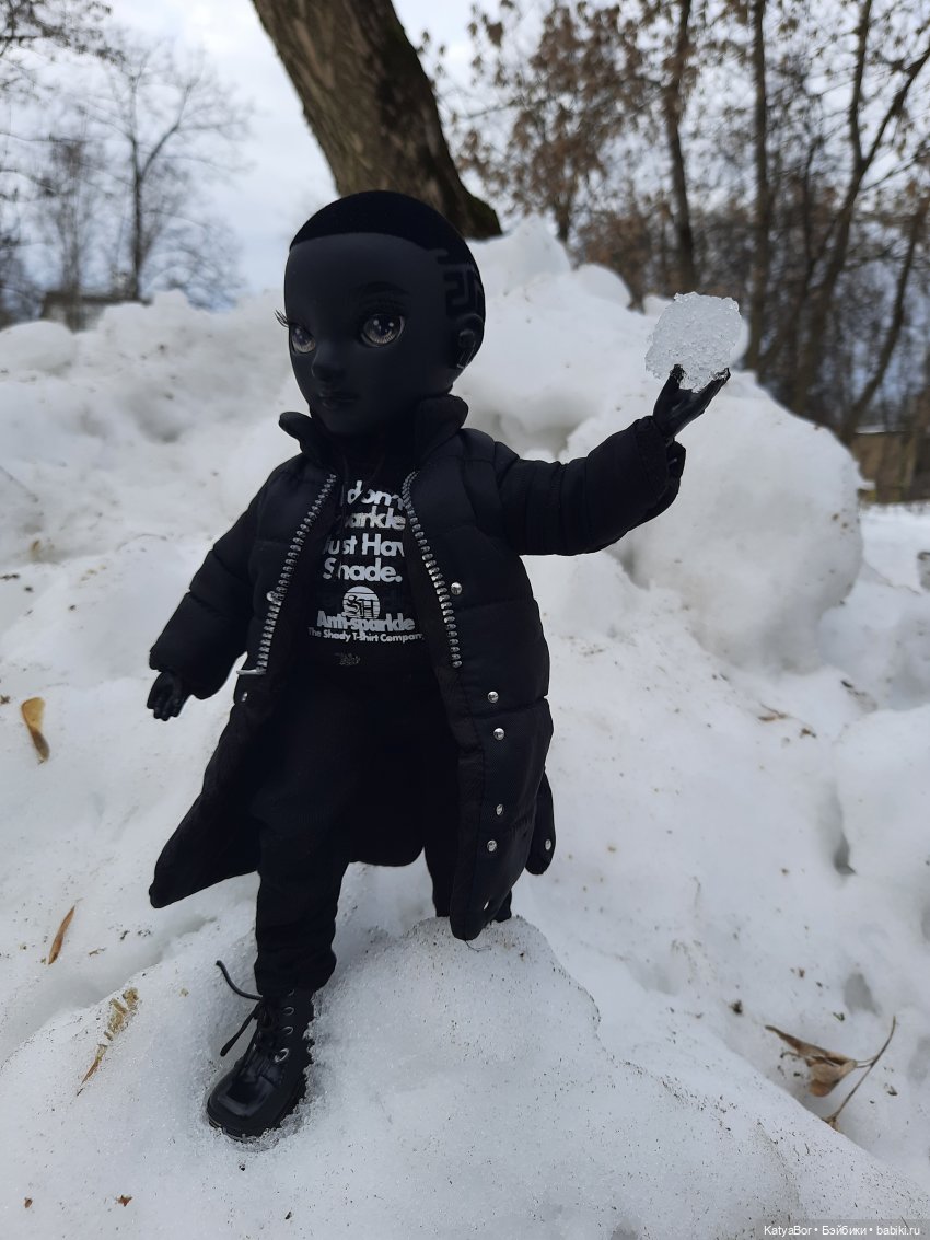 "Здравствуй, племя младое, незнакомое!"