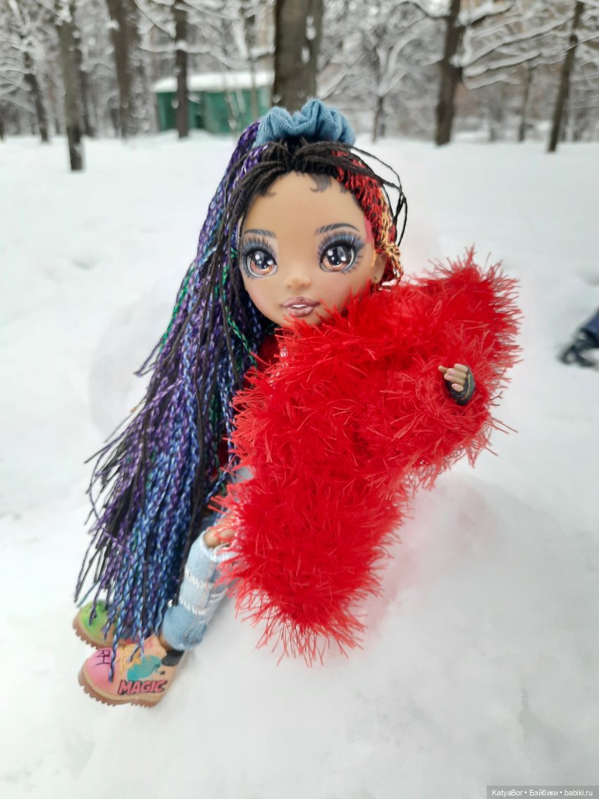 "Здравствуй, племя младое, незнакомое!"