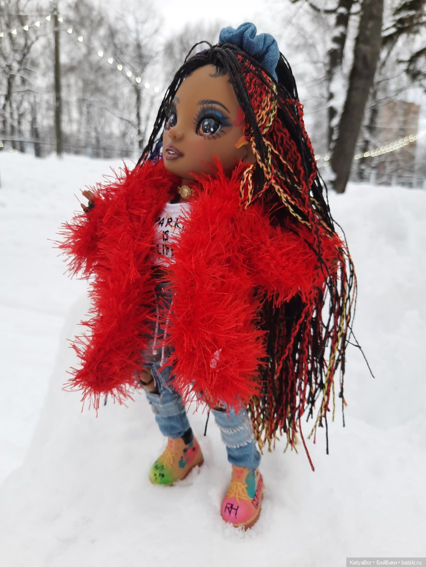 "Здравствуй, племя младое, незнакомое!"