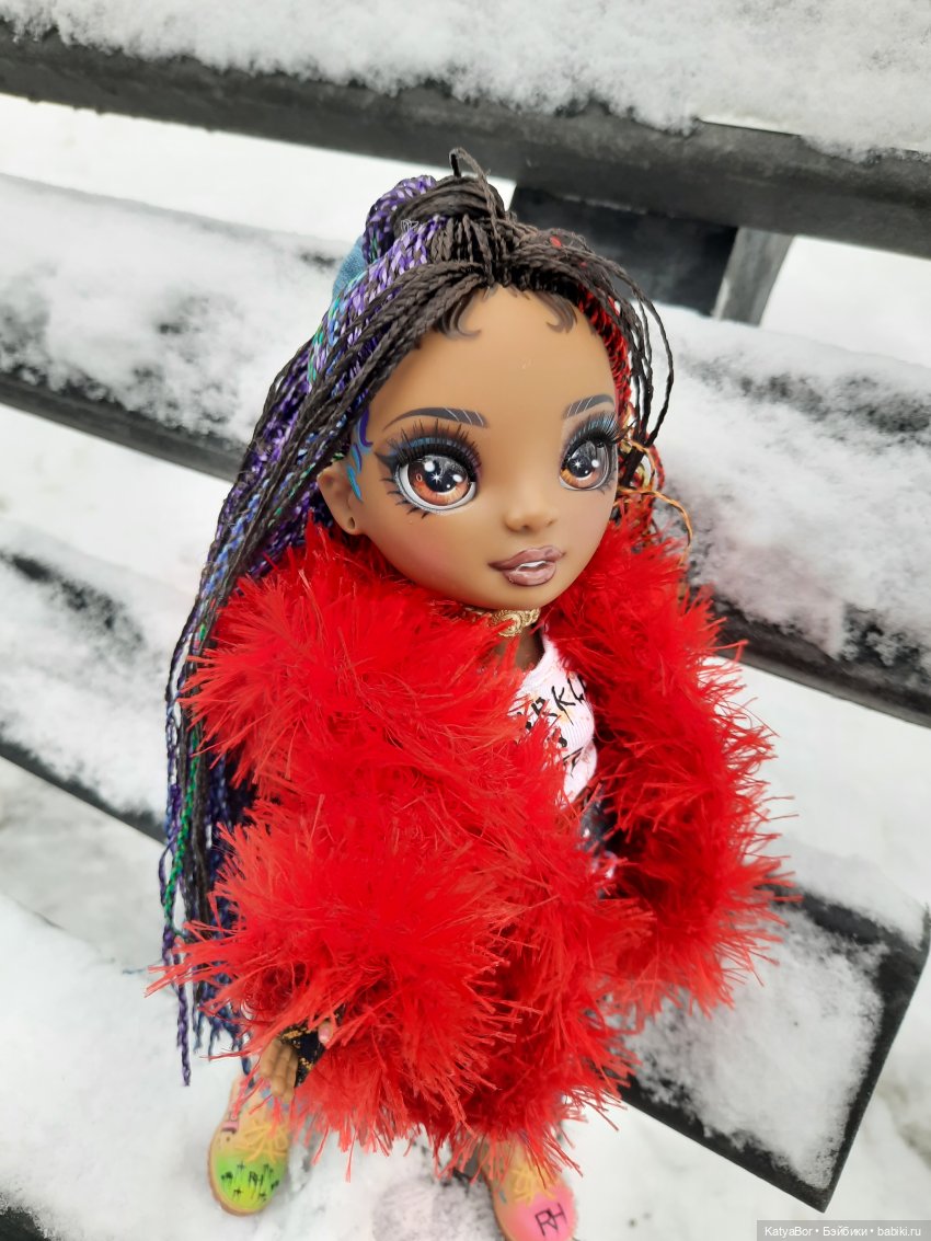 "Здравствуй, племя младое, незнакомое!"