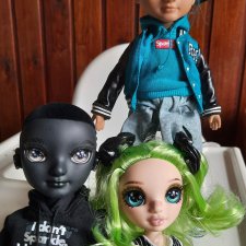 "Здравствуй, племя младое, незнакомое!"