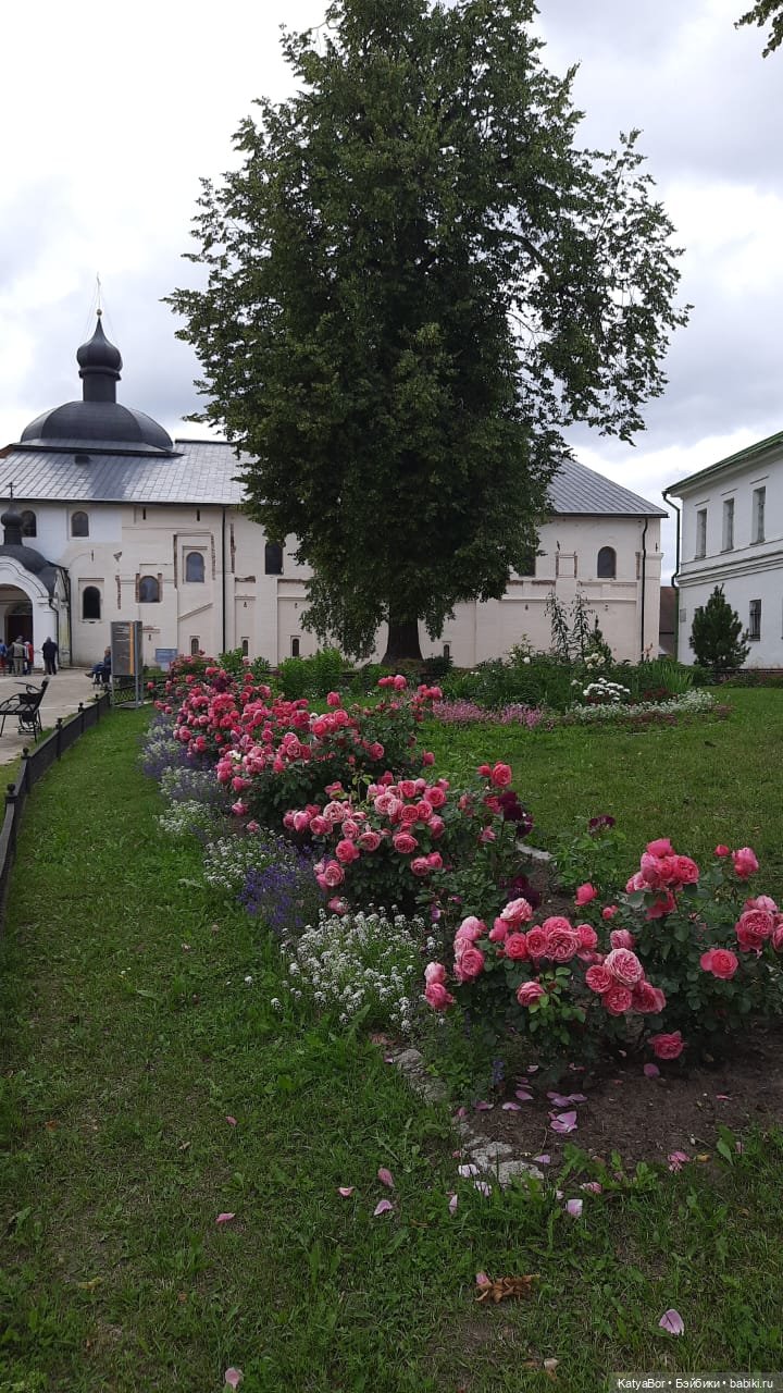 Путевые заметки с борта теплохода о путешествии с детьми и куклами. Кирилло-Белозерский монастырь. Вологодская область. День