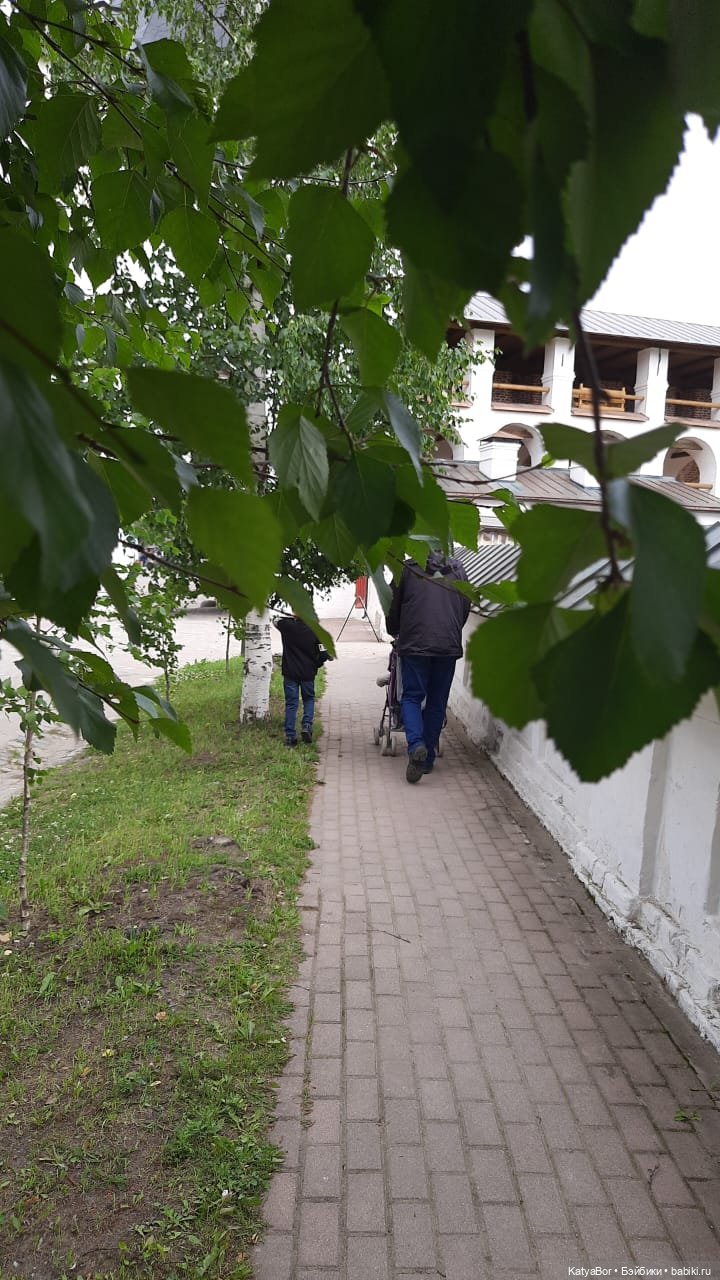 Путевые заметки с борта теплохода о путешествии с детьми и куклами. Кирилло-Белозерский монастырь. Вологодская область. День