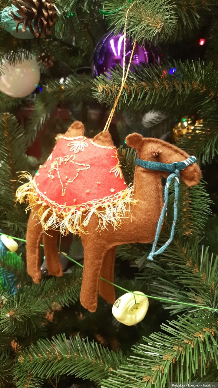 Елка в "Уголке дедушки Дурова" (фото 2)