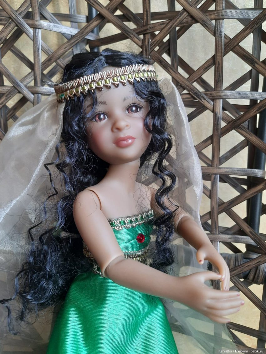 Джада танцует | Бэйбики Джада танцует — Куклы Ruby Red (Руби Ред) Fashion Friends: Siblies (фото 5)