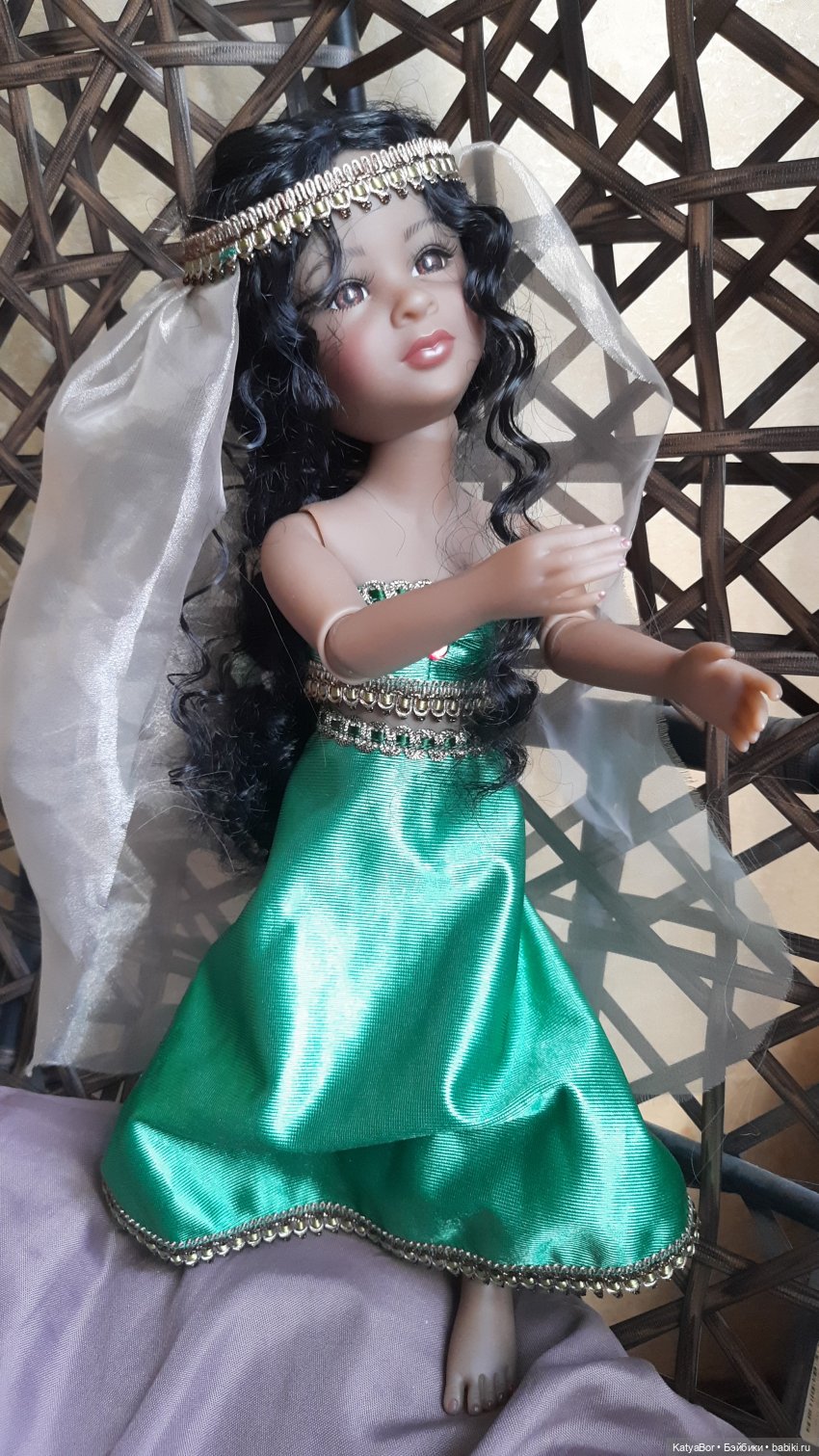 Джада танцует | Бэйбики Джада танцует — Куклы Ruby Red (Руби Ред) Fashion Friends: Siblies (фото 3)