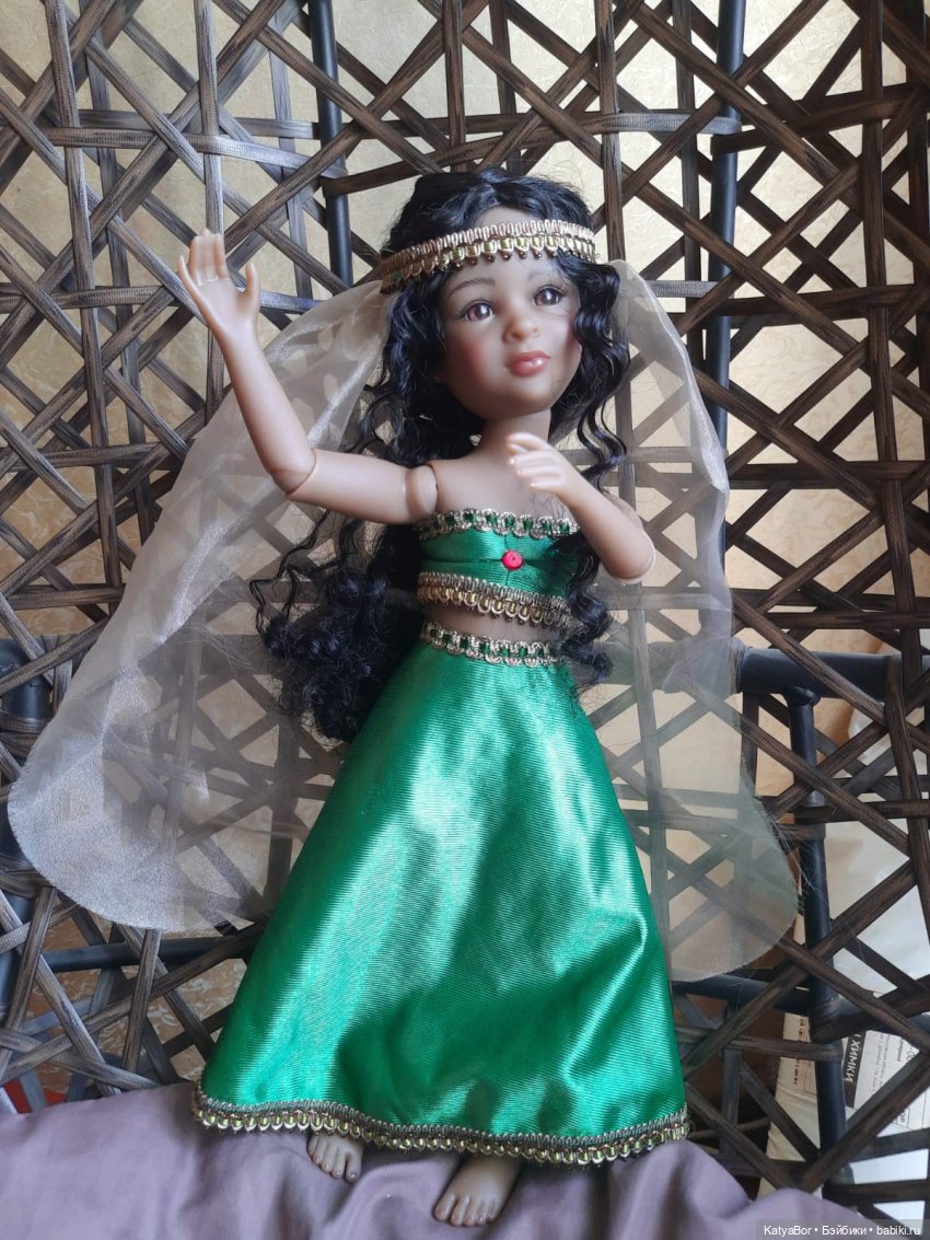 Джада танцует | Бэйбики Джада танцует — Куклы Ruby Red (Руби Ред) Fashion Friends: Siblies (фото 7)