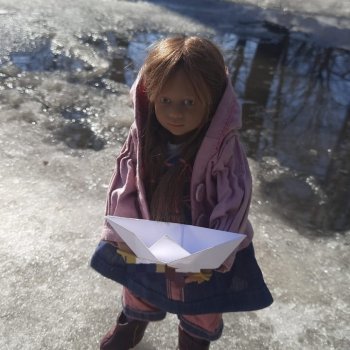 Сина встречает весну