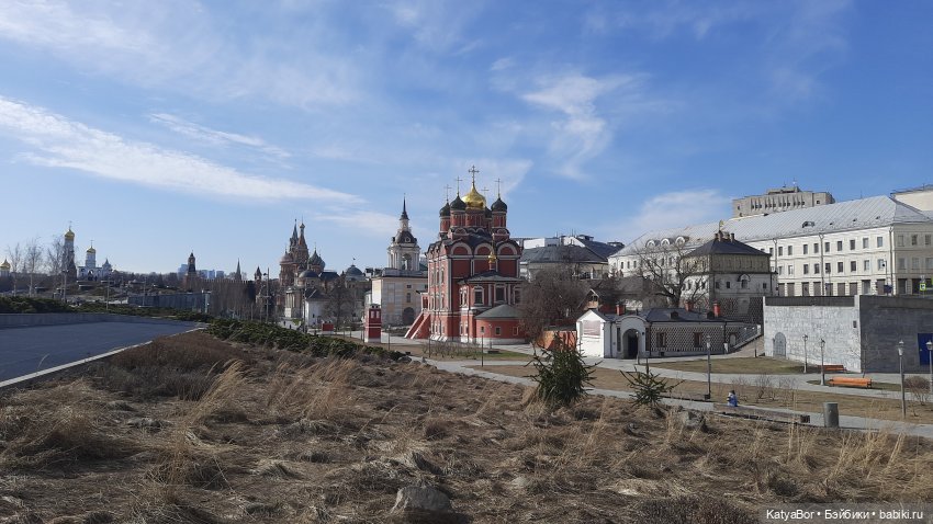 Весенние прогулки с куклами и без. От Кузнецкого моста до Китай-города