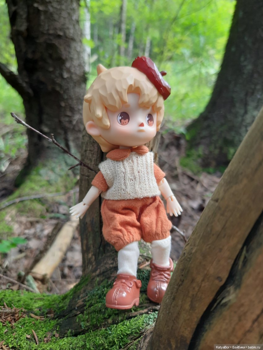 Желудевый человечек в лесу (фото 8)