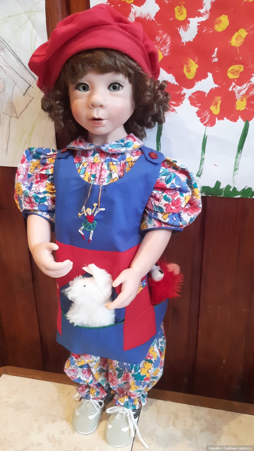 Соня на весенней выставке рисунков