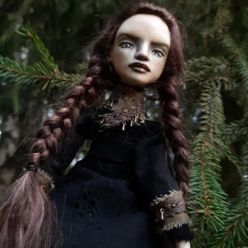 Мистическая кукла