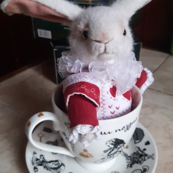 Безумное чаепитие с белым кроликом! (В ожидании Алисы🤫)