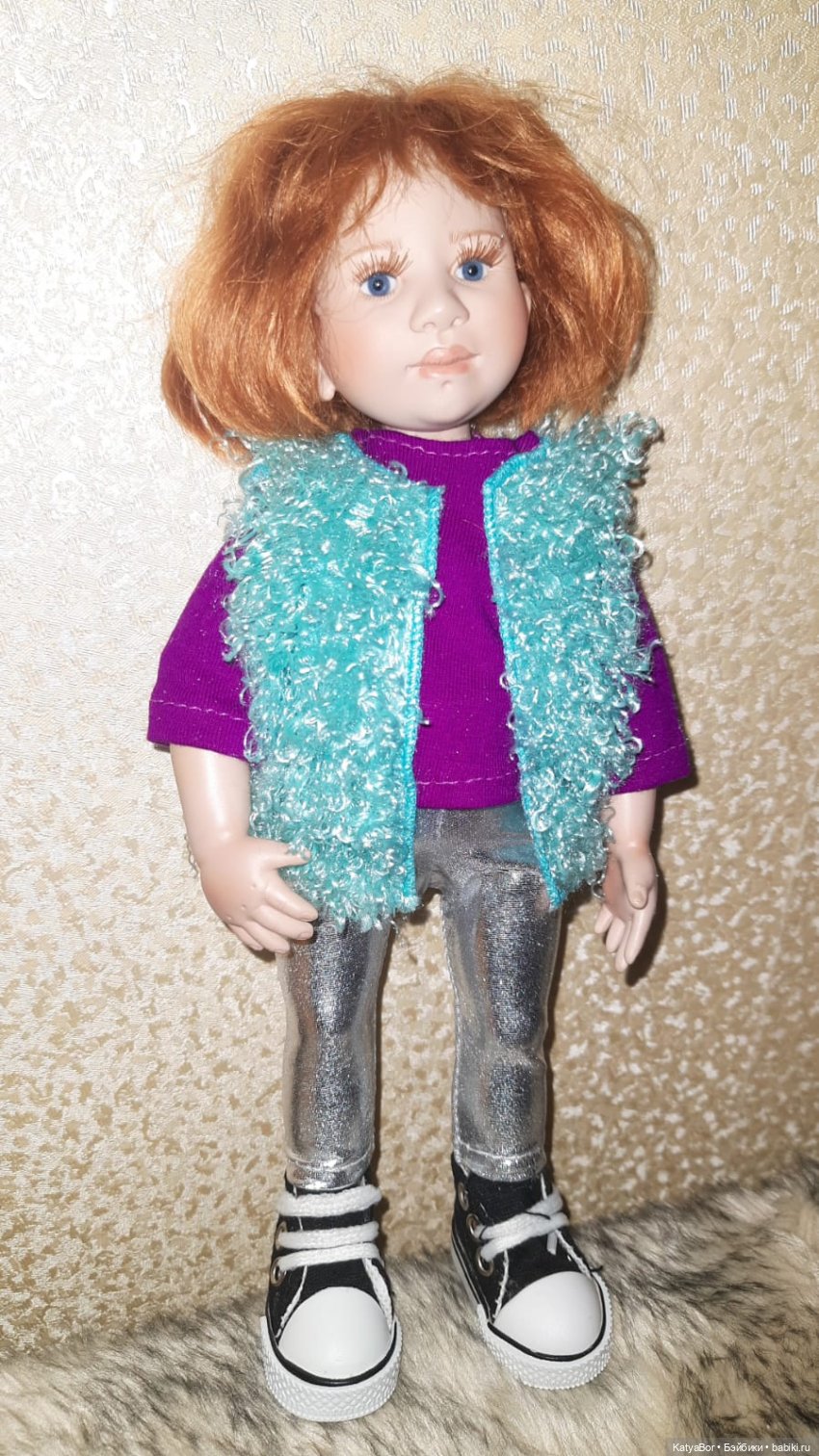 Суриса модничает — Коллекции игровых кукол (Playline): фото полок (фото 6)