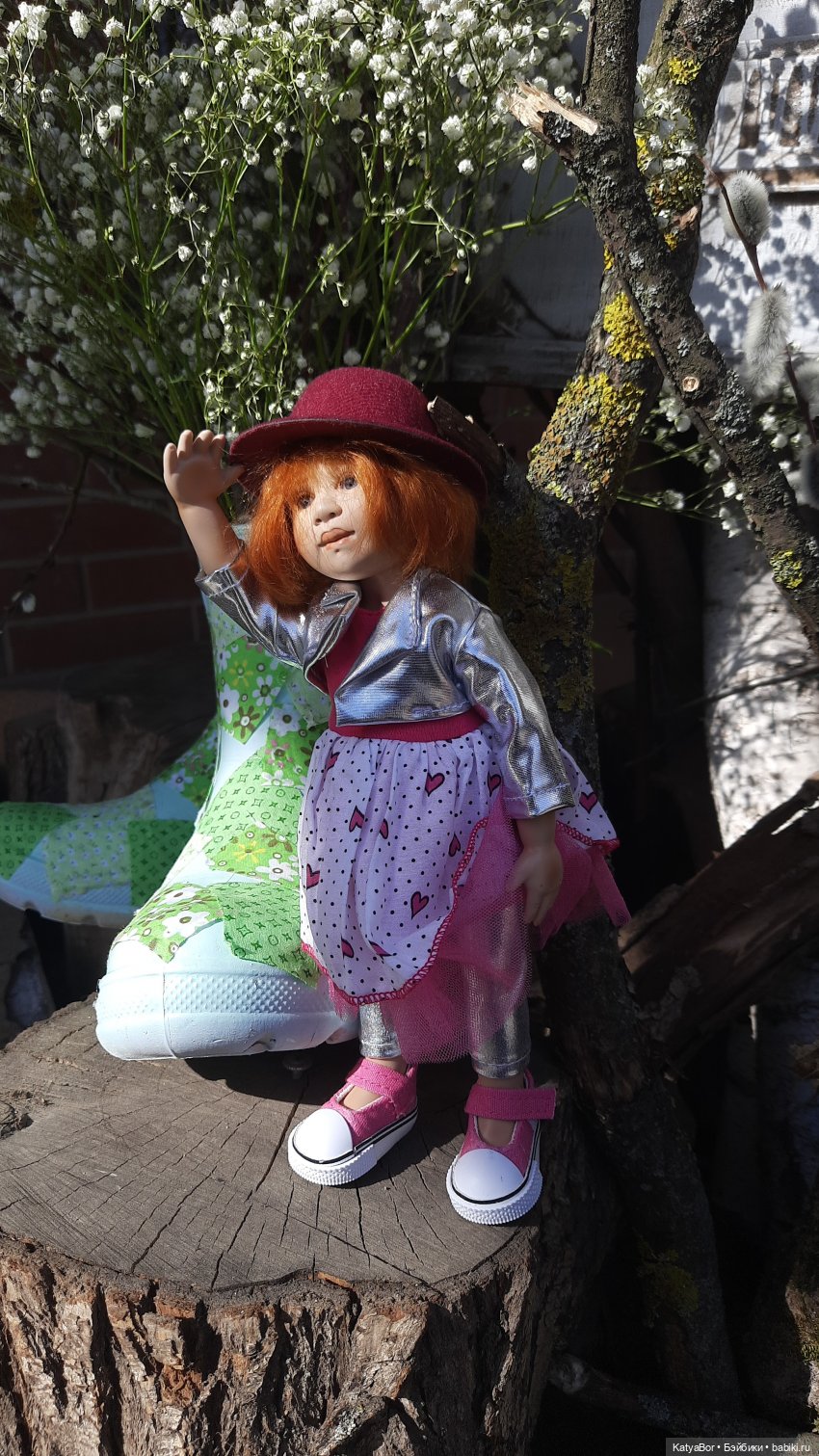 Суриса модничает — Коллекции игровых кукол (Playline): фото полок