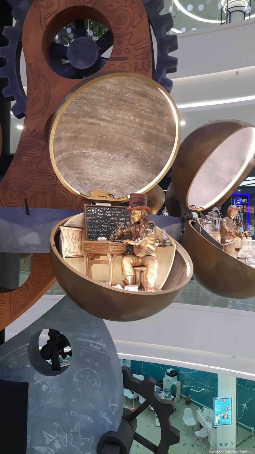 Самая большая механическая игрушка (фото 9)