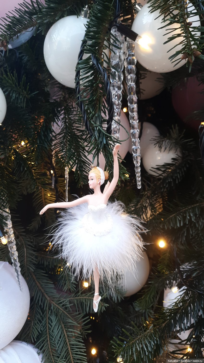 Все прекрасно в Рождество, и Москва)