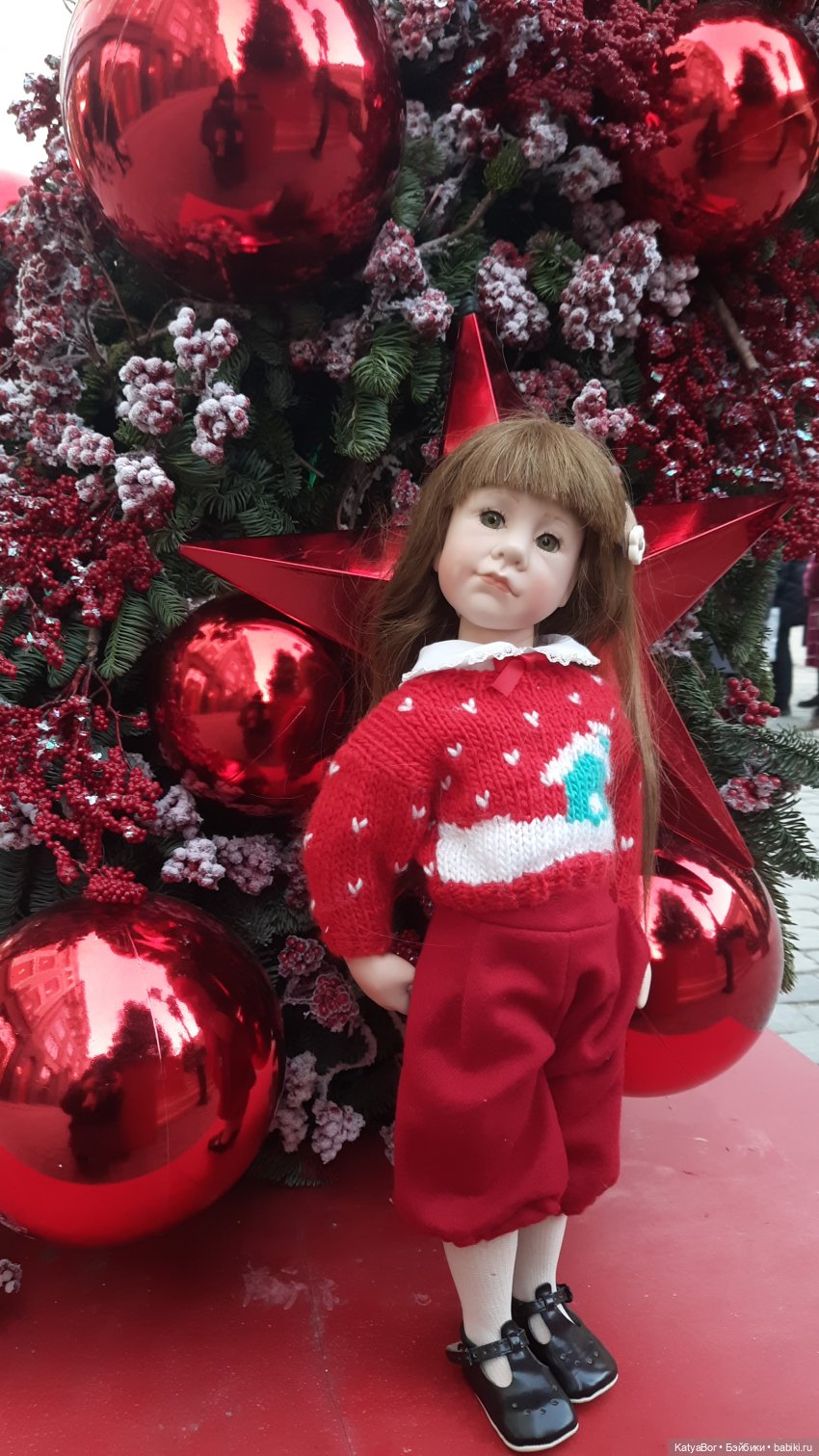 Все прекрасно в Рождество, и Москва)