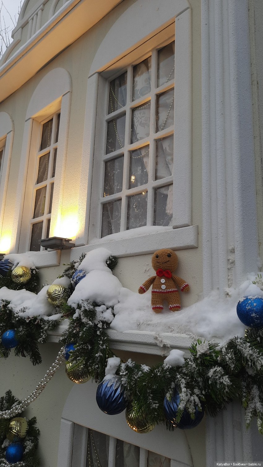 Пряничный человечек путешествует в Рождество