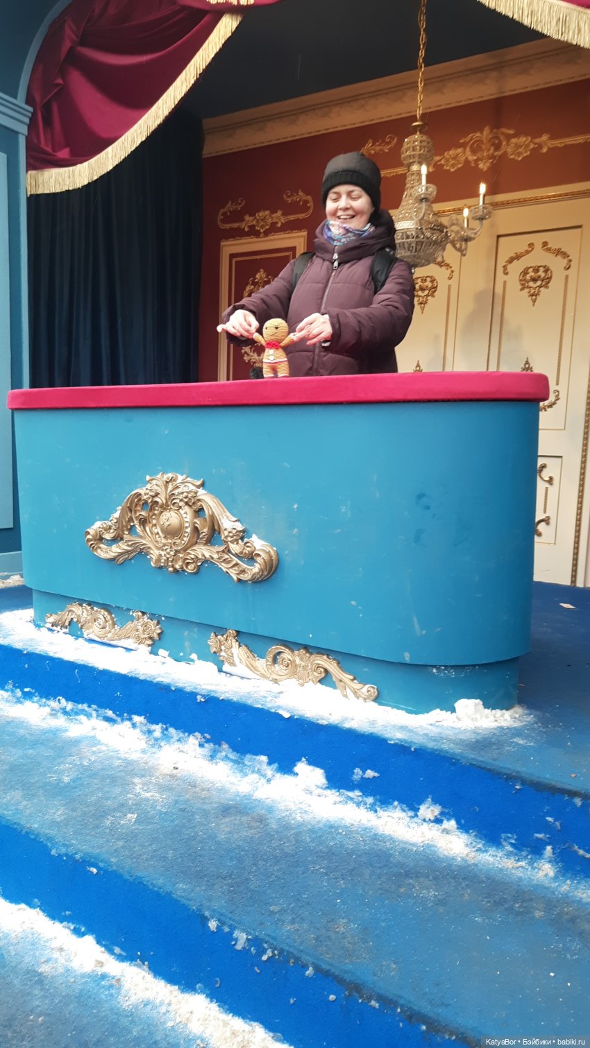 Пряничный человечек путешествует в Рождество