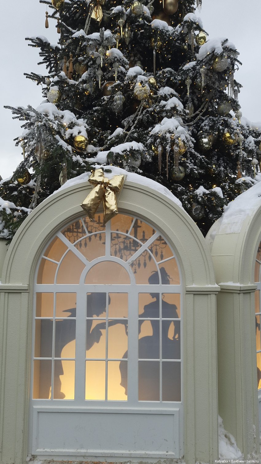 Пряничный человечек путешествует в Рождество