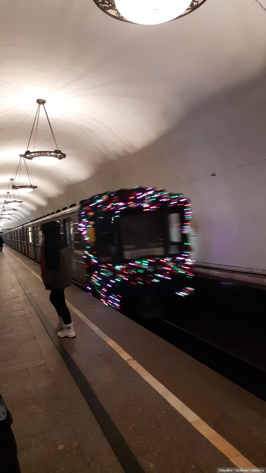 Пряничный человечек путешествует в Рождество