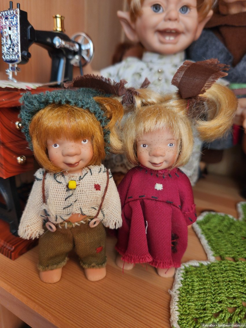 Мои куклы. Сказочная полочка
