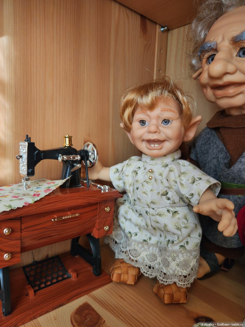 Мои куклы. Сказочная полочка