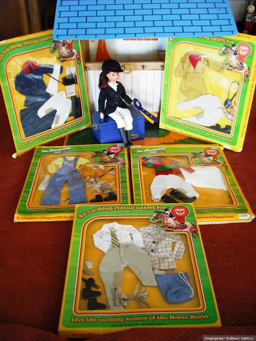 Анна Мур от Pedigree и ее аутфиты