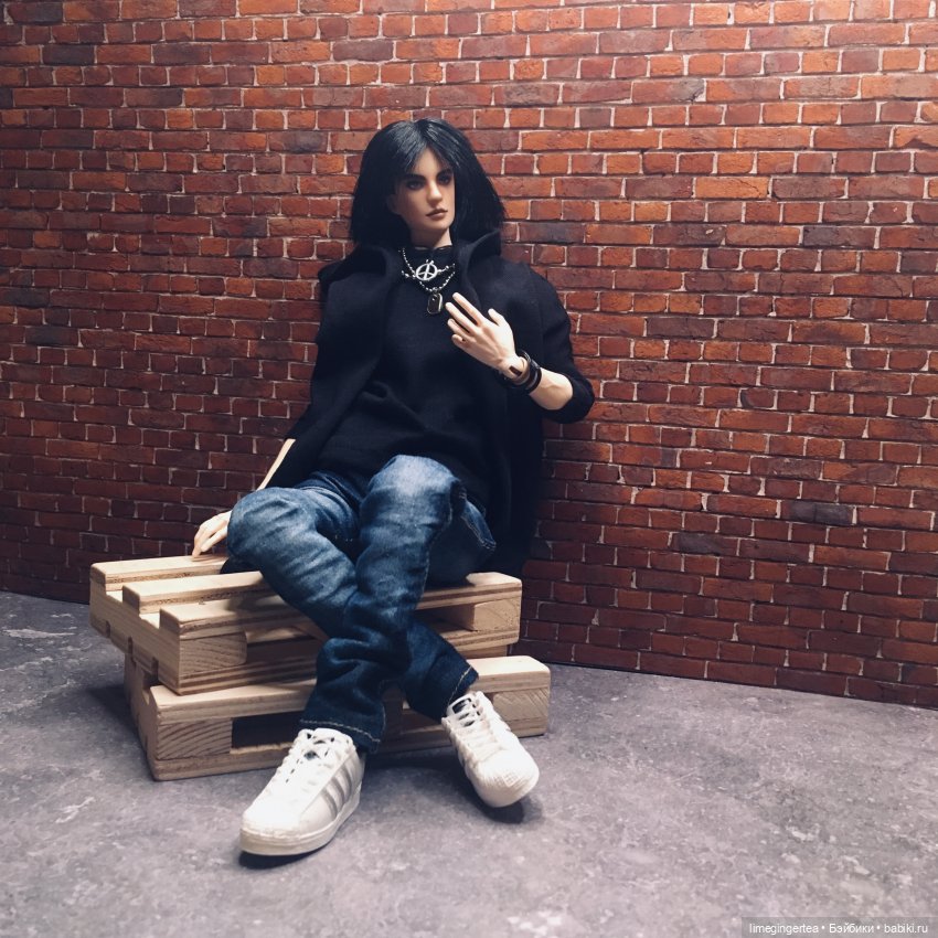 Приведу) вот Макс в гости - почти родственник, потому как тело одинаковое )