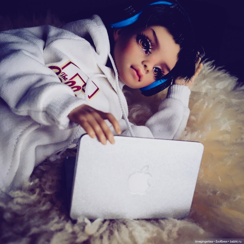 Ютари. Человек живущий в компьютере. Studio Milim Юта