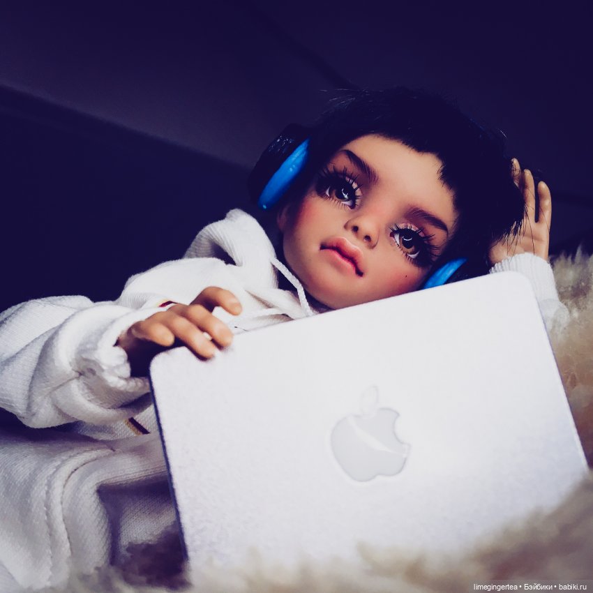 Ютари. Человек живущий в компьютере. Studio Milim Юта