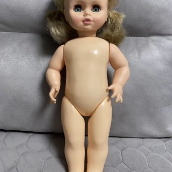 Помогите найти куклу