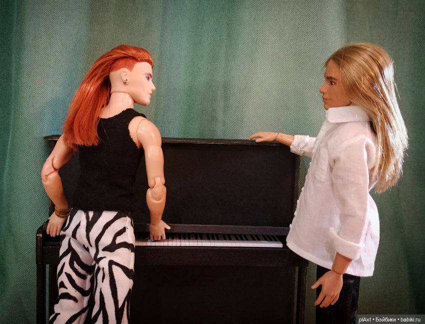 Вне истории. Пианино — Куклы Barbie (Барби): Looks (фото 3)