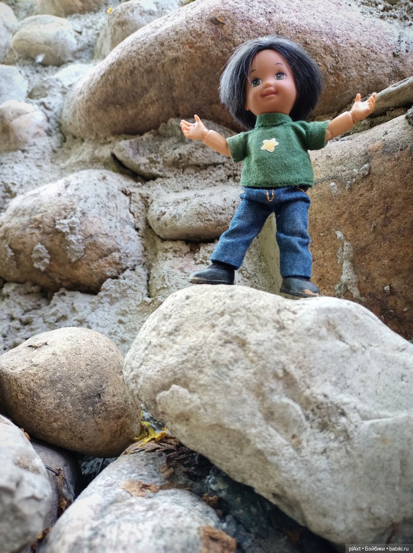 Вне истории. Пока мама нас не видит