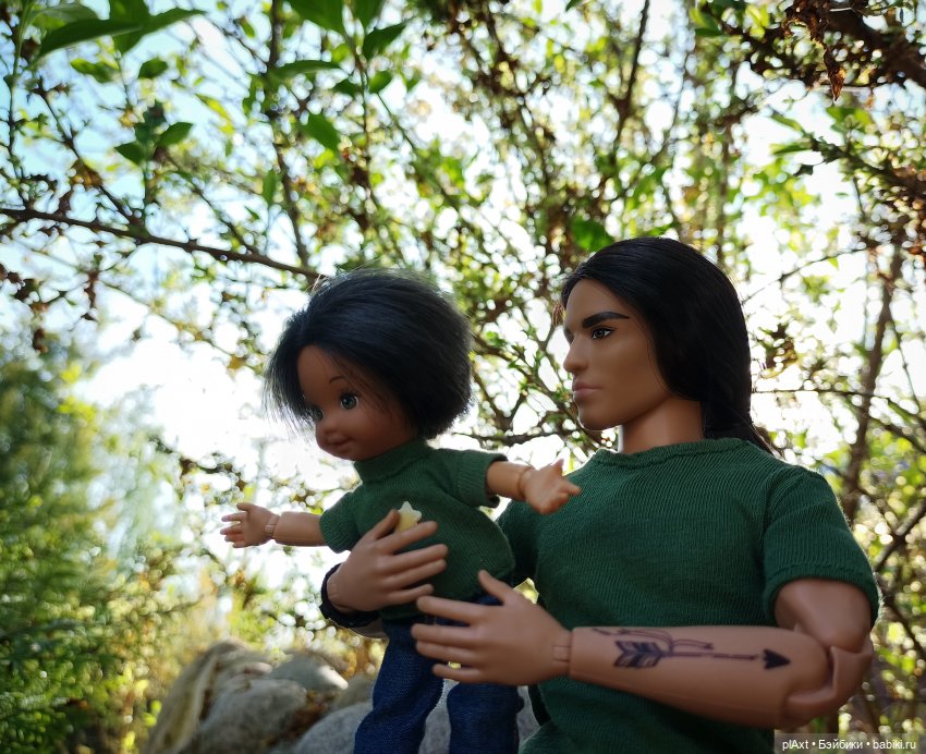 Вне истории. Пока мама нас не видит