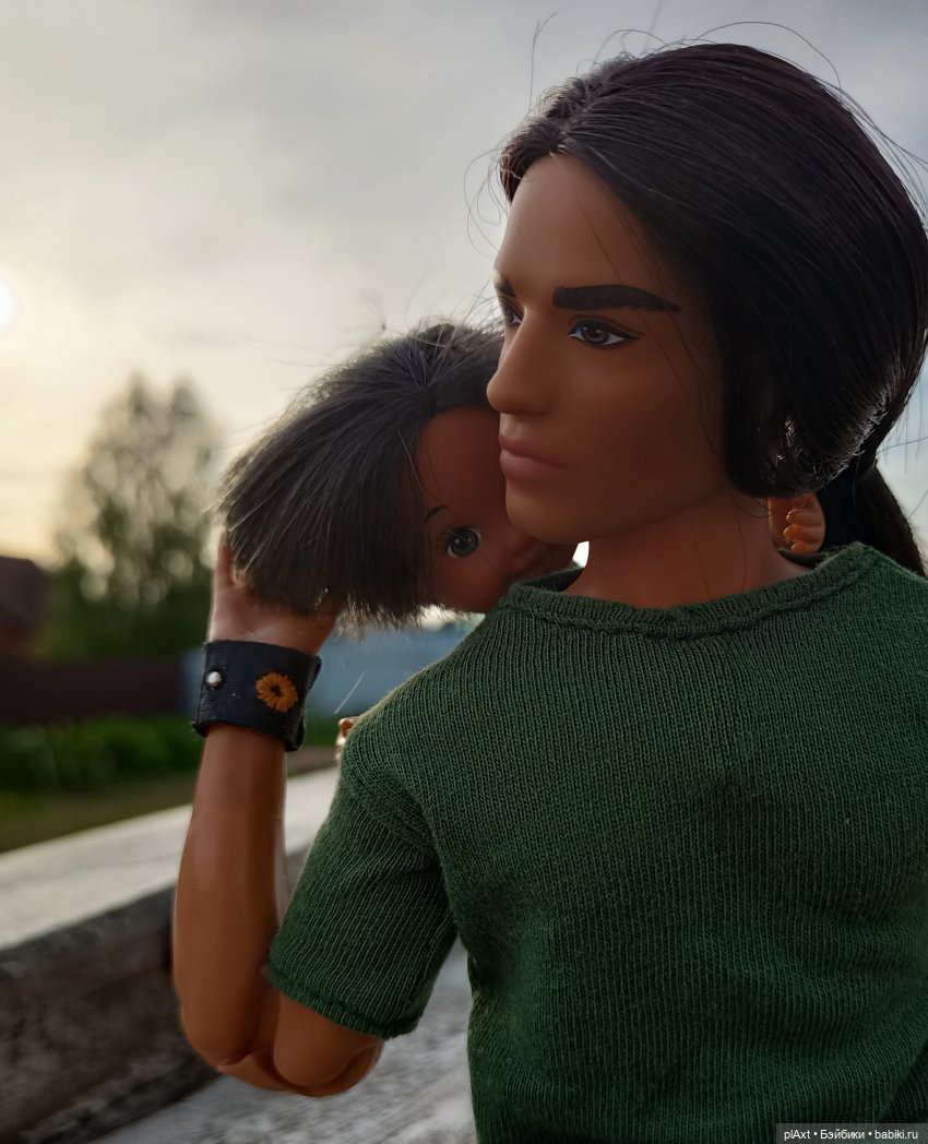 Вне истории. Пока мама нас не видит