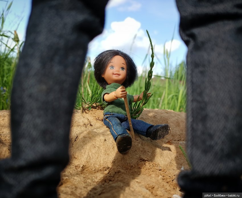 Вне истории. Пока мама нас не видит