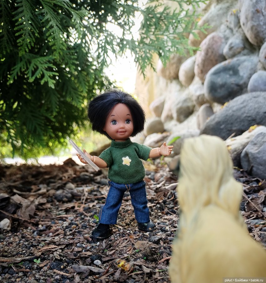 Вне истории. Пока мама нас не видит